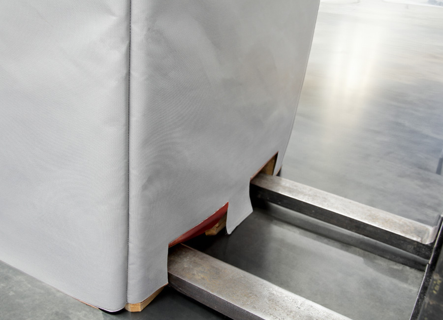 Brandschutzhauben für Paletten und Gitterboxen