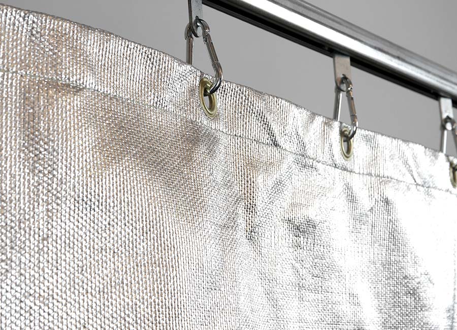 Heat protection and insulation curtains