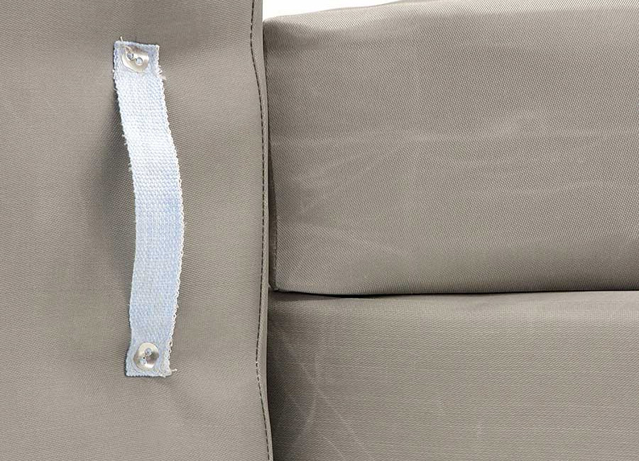 Insulating pads and insulating mattresses