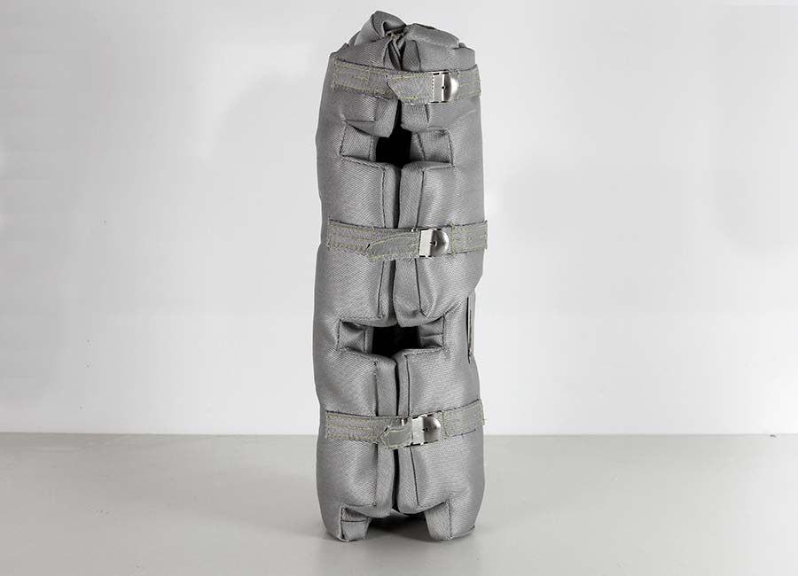 Insulating sleeves and insulating hoods