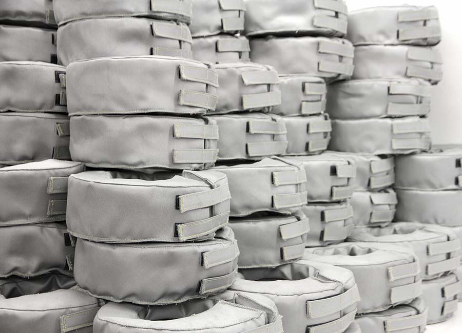 Insulating sleeves and insulating hoods