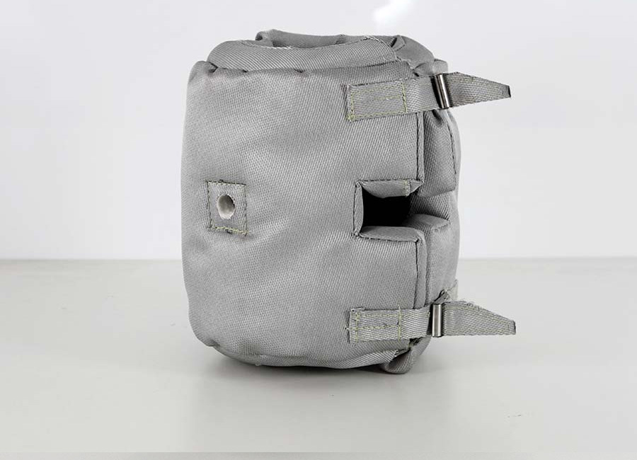 Pipe and hose insulation