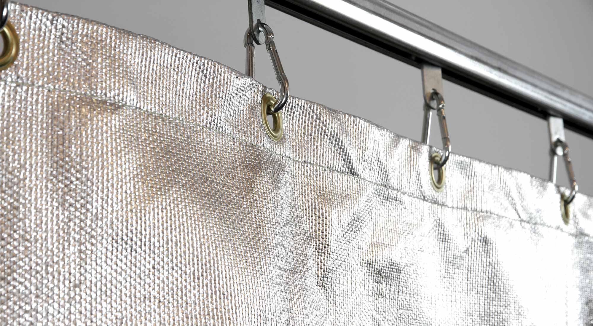 620.A1 Hitzeschutzvorhang mit Aluminiumfolie für Strahlungswärme bis 1.000 °C