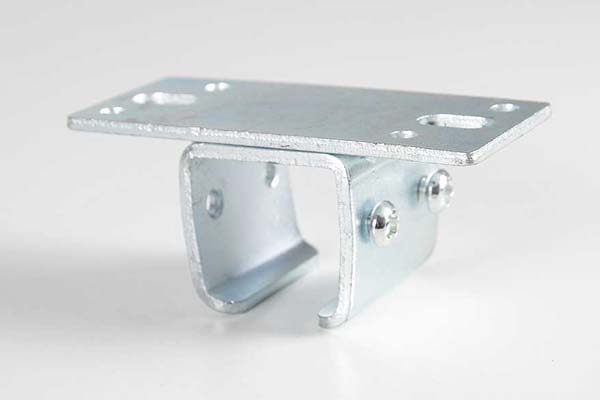 Ceiling mounting sleeve