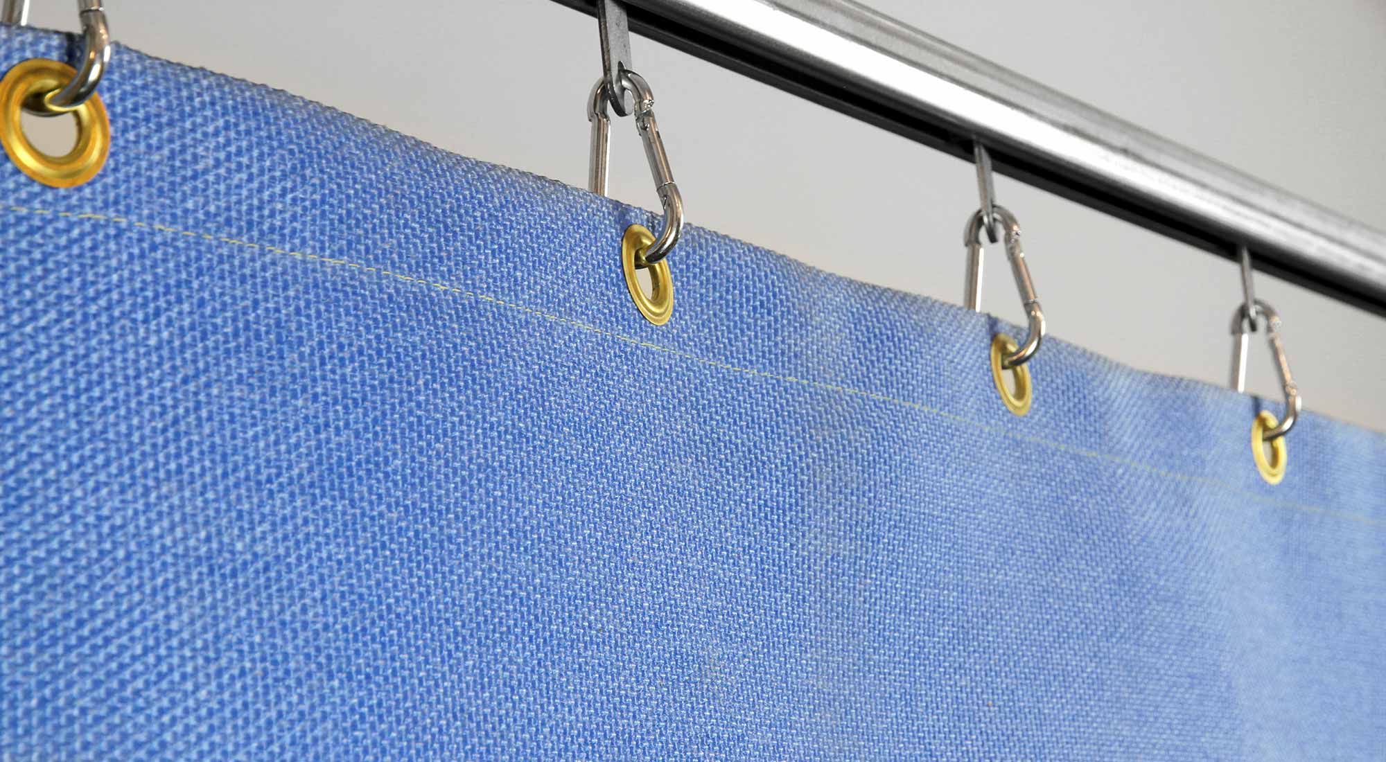 1100.HT Hochtemperatur-Schweißvorhang mit beidseitigem Calcium-Silikat-HT-Finish bis 1.100 °C